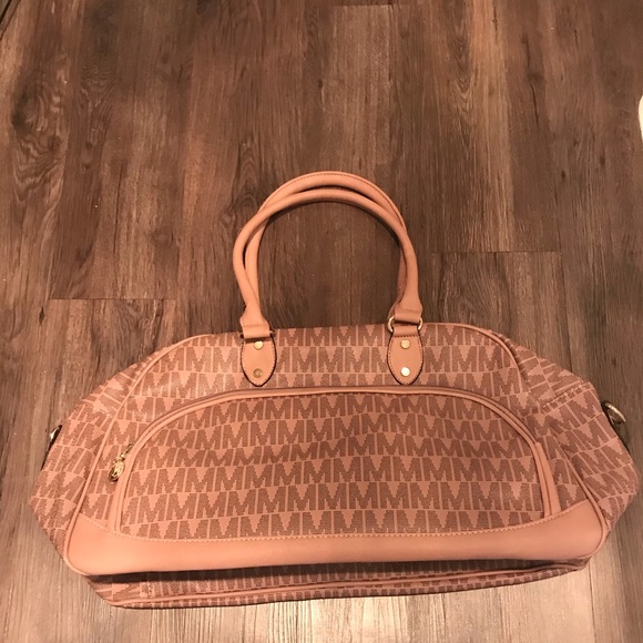 LAST 1! NWT Travel Bag Boutique - Picture 2 of 9